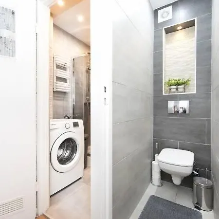 Nowakowka 2 Sypialnie W Centrum Stronia Slaskiego Апартаменты