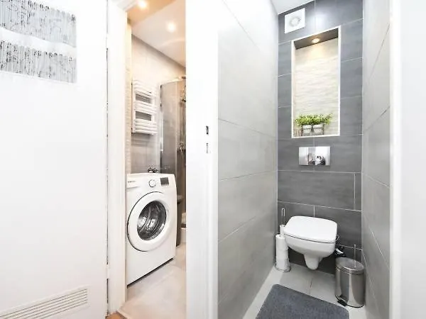 Nowakowka 2 Sypialnie W Centrum Stronia Slaskiego Апартаменты